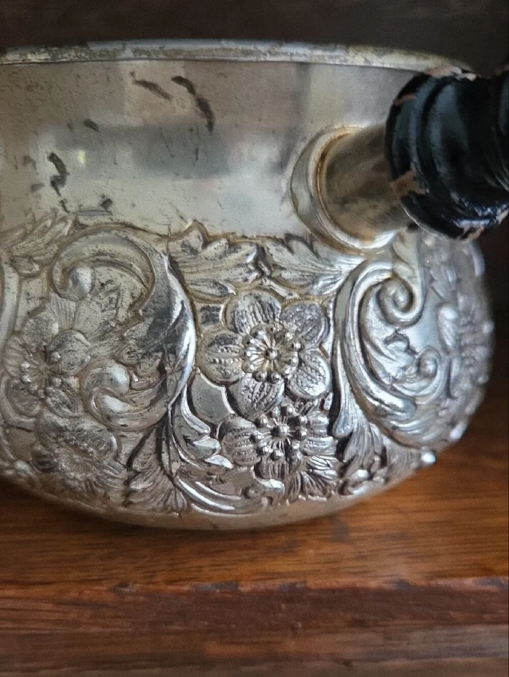 Vintage ANTIQUE SILVER PLATE ORNATE SAUCE GRAVY SERVER WITH DRIP DISH RARE